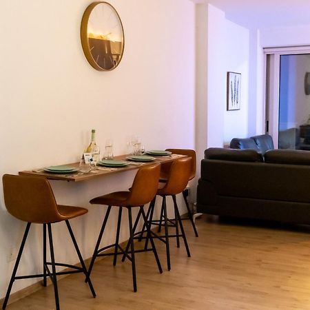 Earth Apartment Larnaca Bagian luar foto