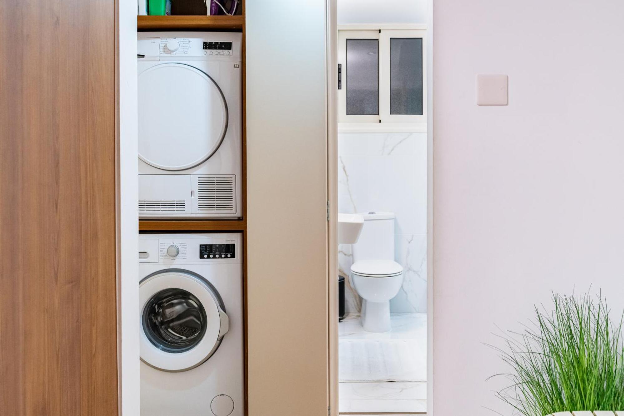 Earth Apartment Larnaca Bagian luar foto